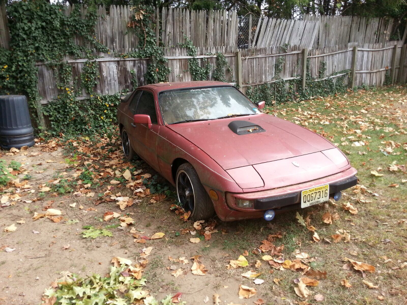 Illustration for article titled 500 Dollar Special Porsche 924.